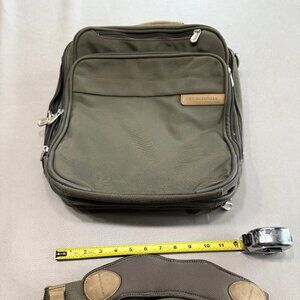 Briggs and Riley messenger bag